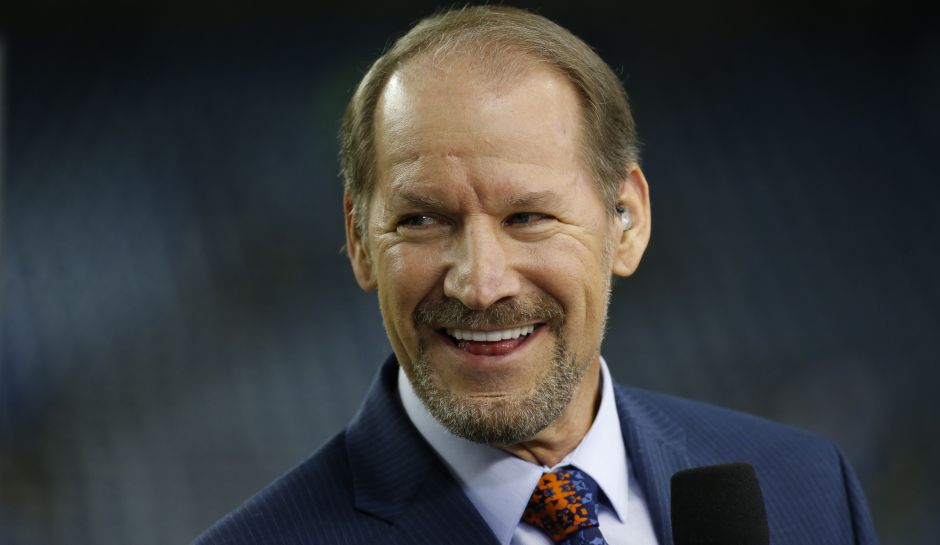 Bill Cowher as Himself