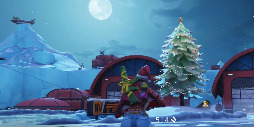 Fortnite holiday tree