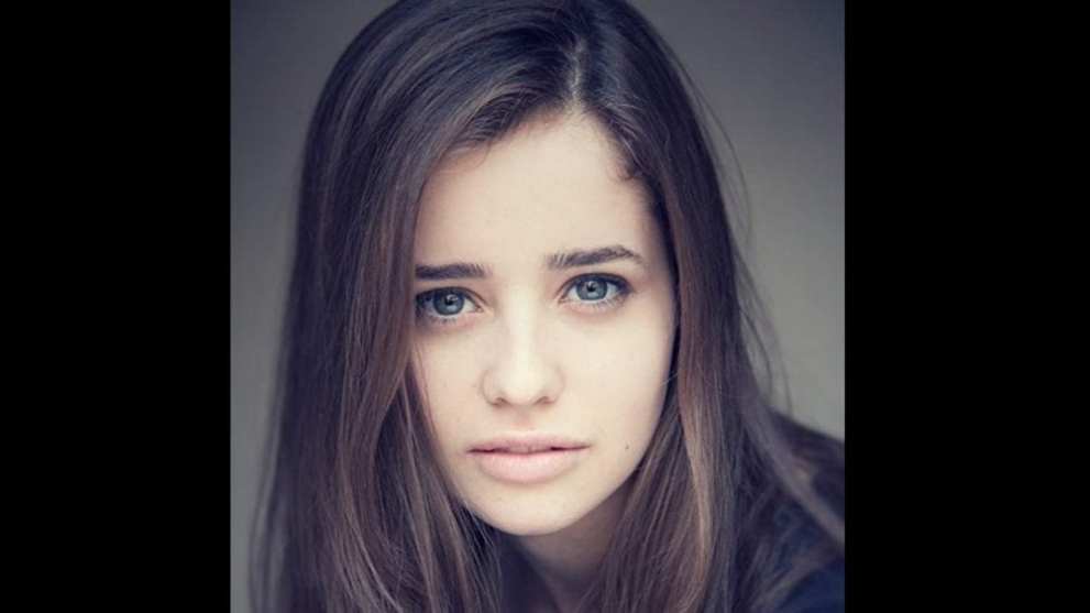 Holly Earl - Erica Mason