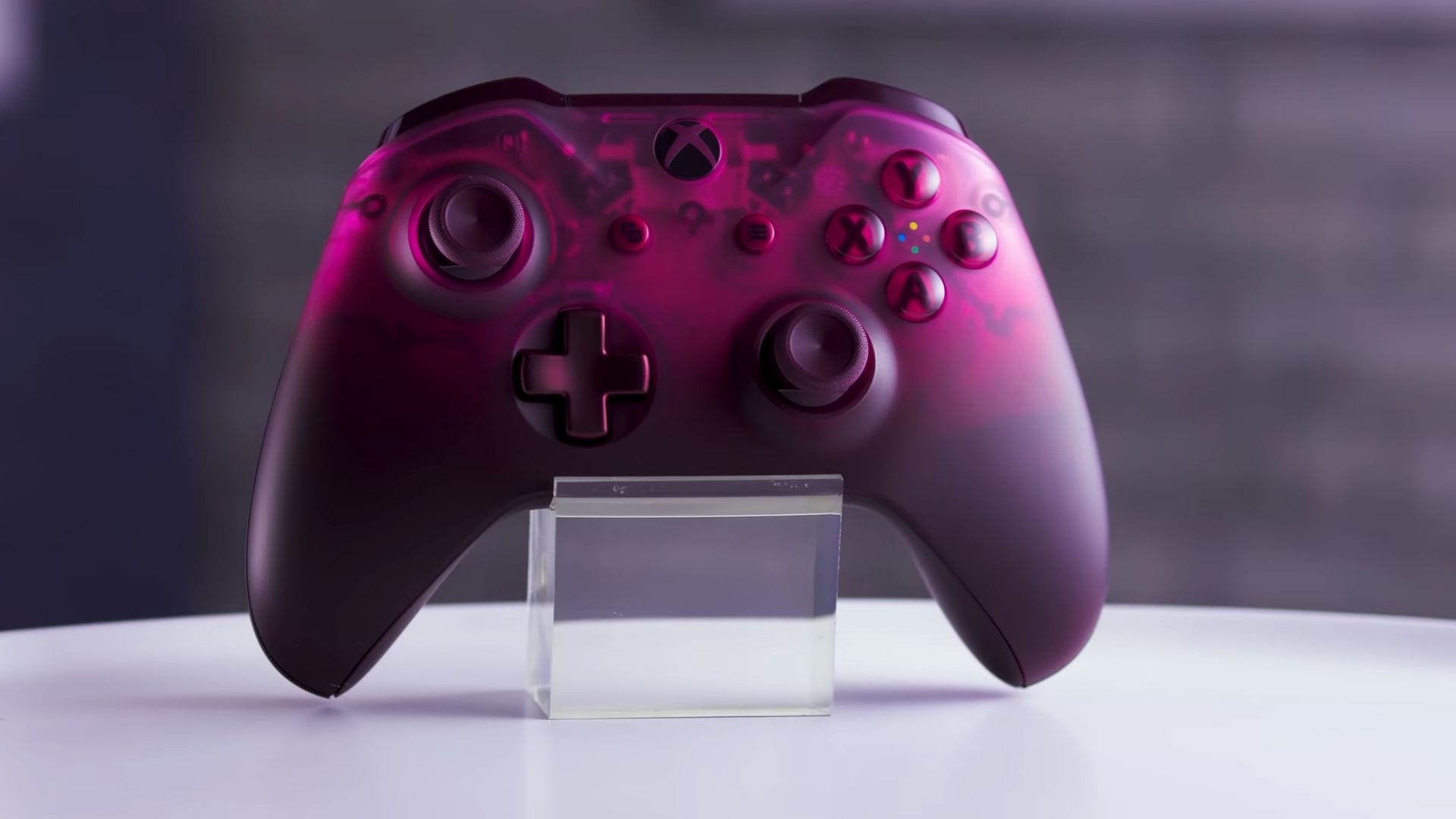 Xbox One Phantom Magenta