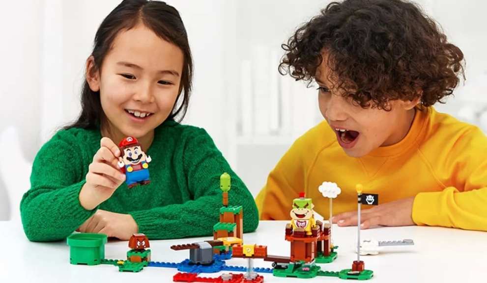 nintendo gifts, holiday, lego super mario