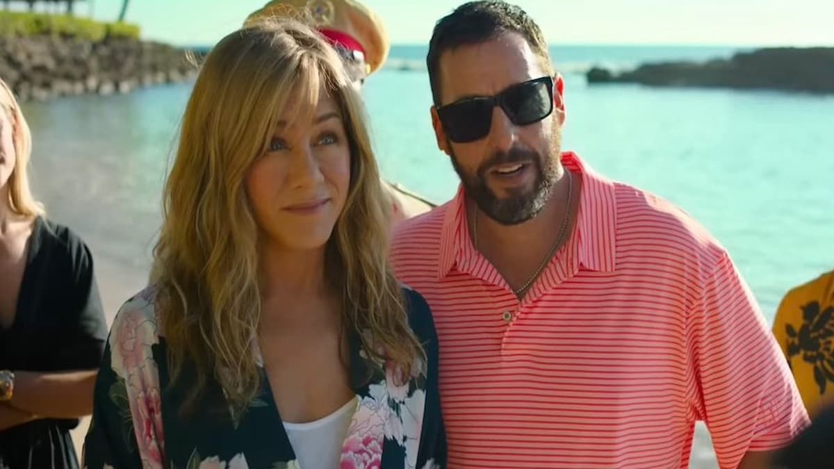 Jennifer Aniston and Adam Sandler in Murder Mystery 2